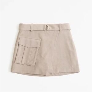 Beige Abercrombie Mini Skirt with Pocket
